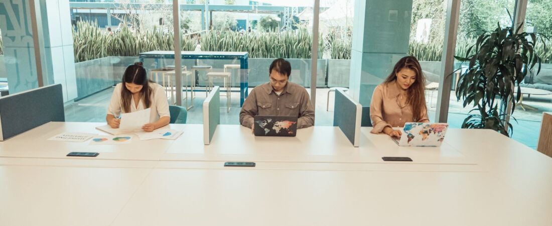 Claude CoWork para Windows: Guía de lanzamiento y uso