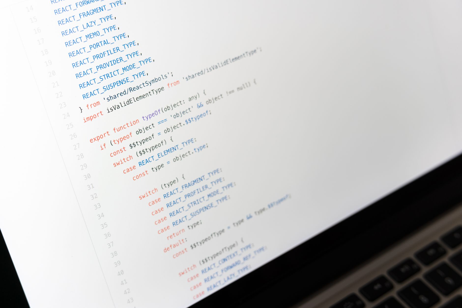 Claude Code gratis con Ollama: guía práctica paso a paso