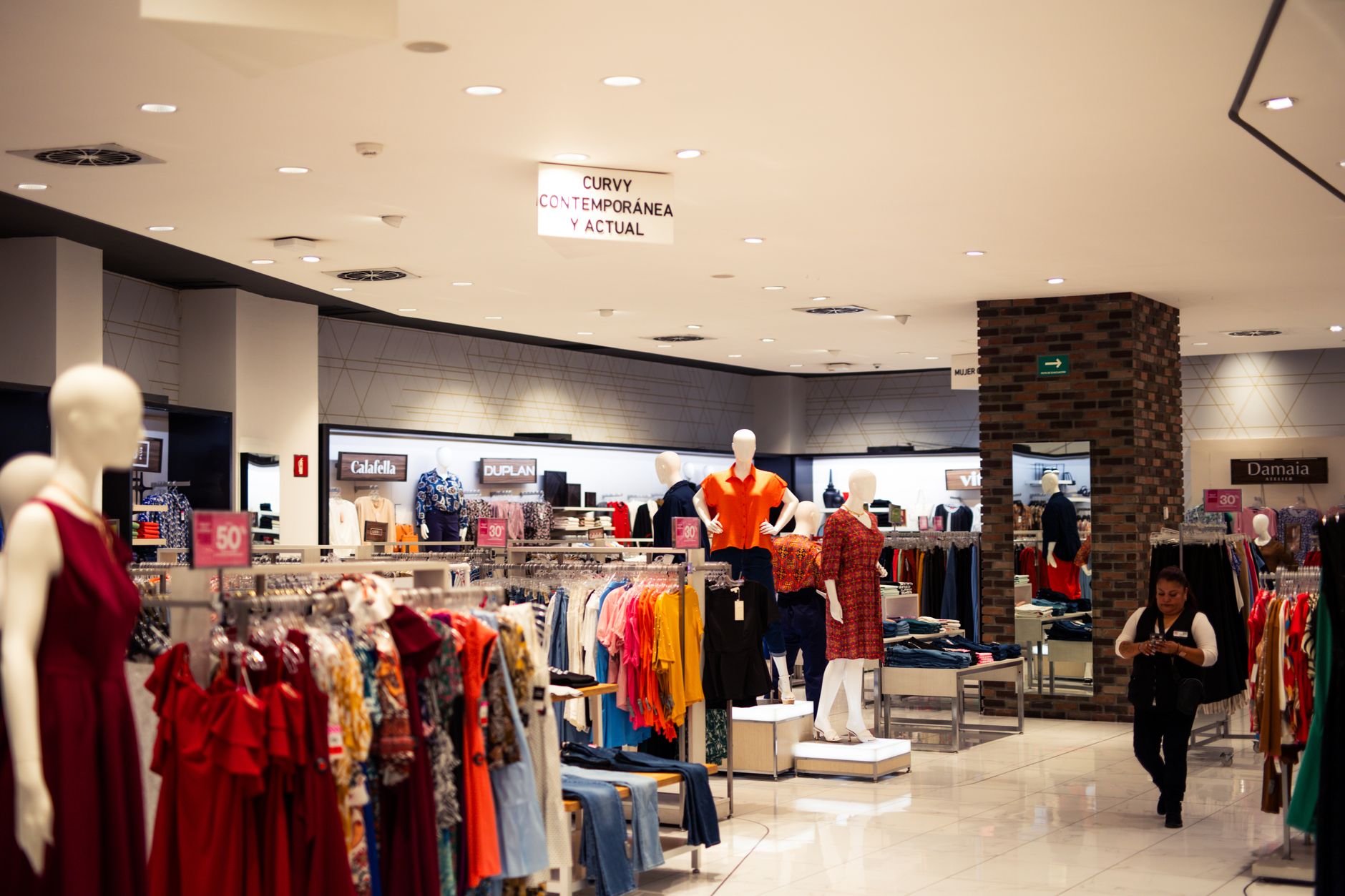 Claude para negocios: casos reales que multiplican tu ROI